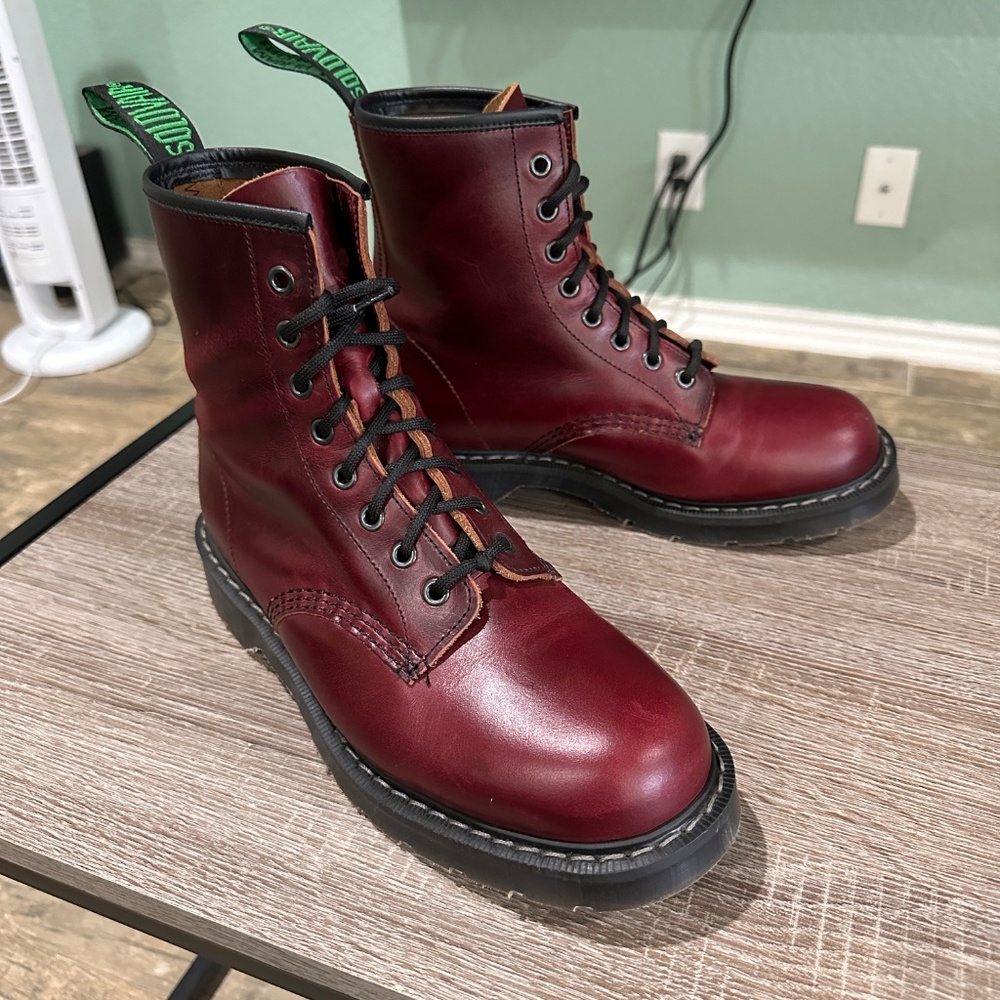 Solovair Burgundy Horween Chromexcel 8-Eye Derby Boot Made in England 8 US Men